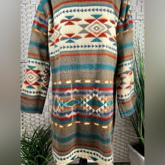 EXCELLENT- Southwestern Women’s Hooded Wool Coat- Hand made in Ecuador- Medium - Picture 6 of 14